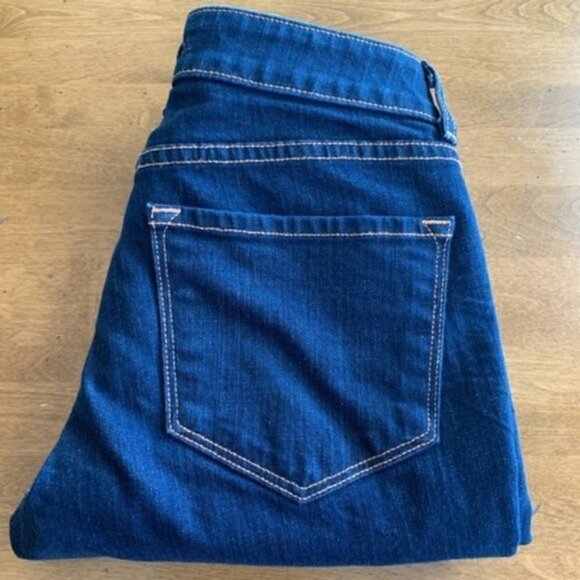 𝅺J Brand Scarlett Seven Eights Dark Wash Jeans. 28 - Picture 5 of 10